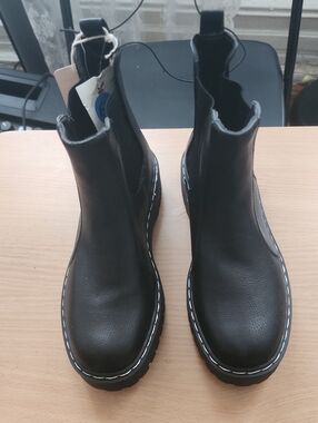 Sincerely Jules Black Chelsea Ankle Boots with White Contrast Stitching